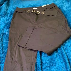 NWT Chico’s dressy crops size 10/ M